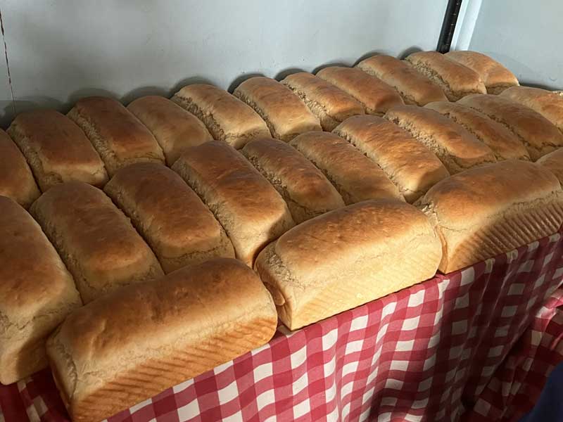 bread cooked by women prisoners